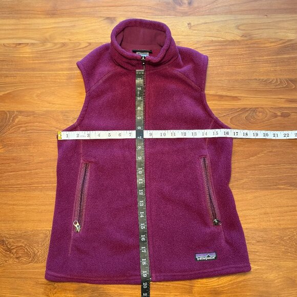 Patagonia Women's Synchilla Vest Dark Fuschia Small - Picture 2 of 8